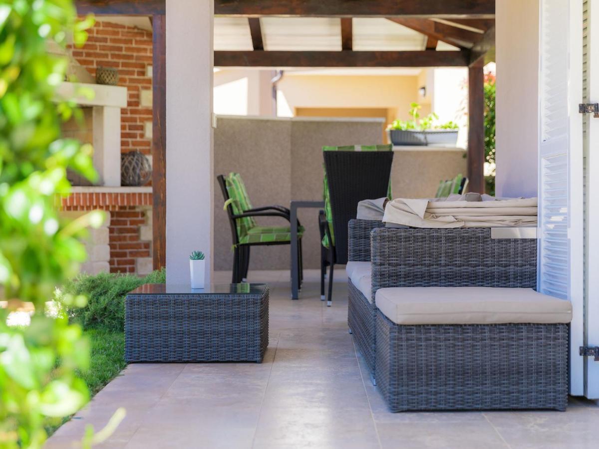Holiday Home Villa Valentina By Interhome Loborika Ngoại thất bức ảnh