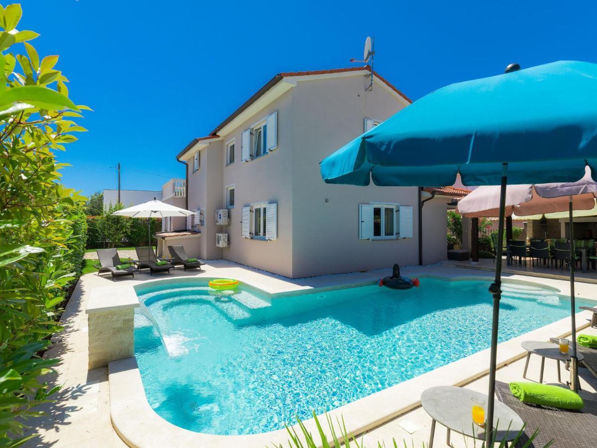 Holiday Home Villa Valentina By Interhome Loborika Ngoại thất bức ảnh