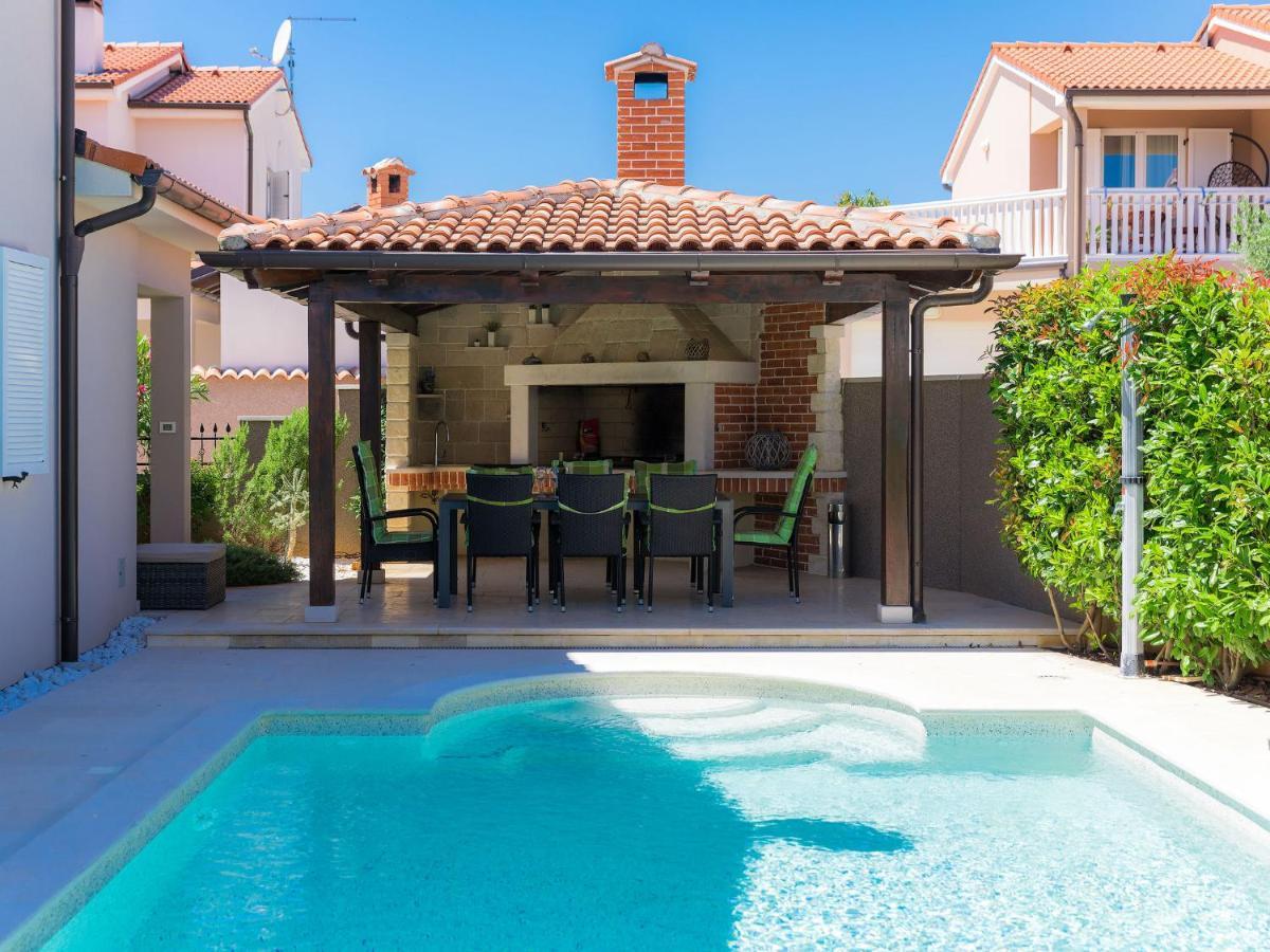 Holiday Home Villa Valentina By Interhome Loborika Ngoại thất bức ảnh