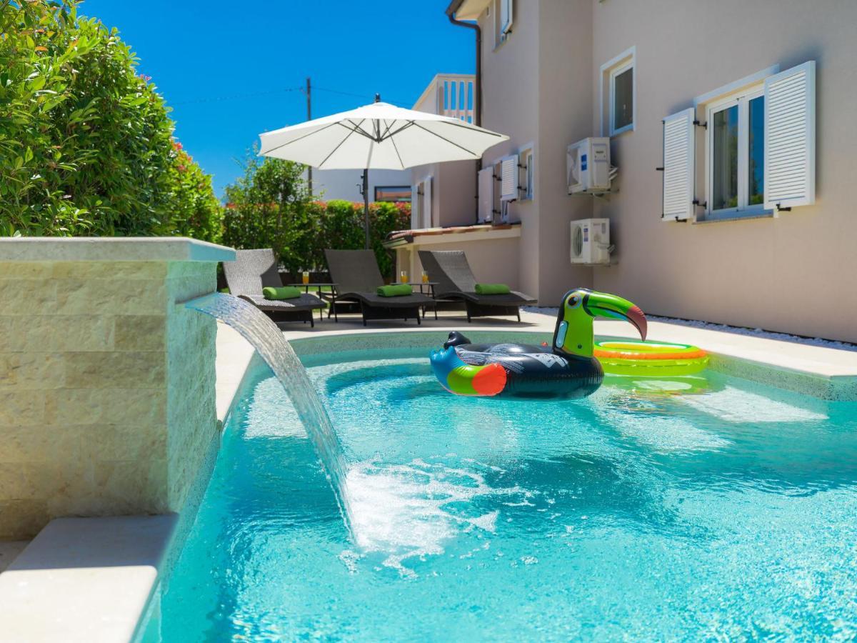 Holiday Home Villa Valentina By Interhome Loborika Ngoại thất bức ảnh